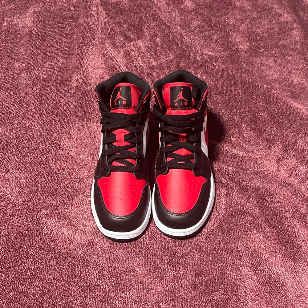 Nike Women's Sneakers - Red and Black🖤❤️